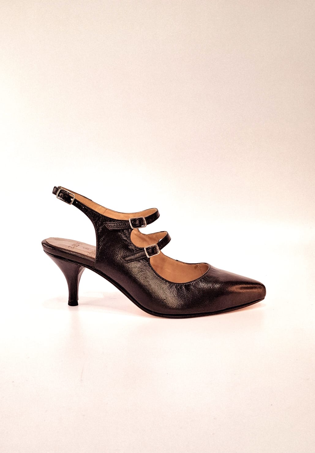 Mary Jane bico fino Preto
