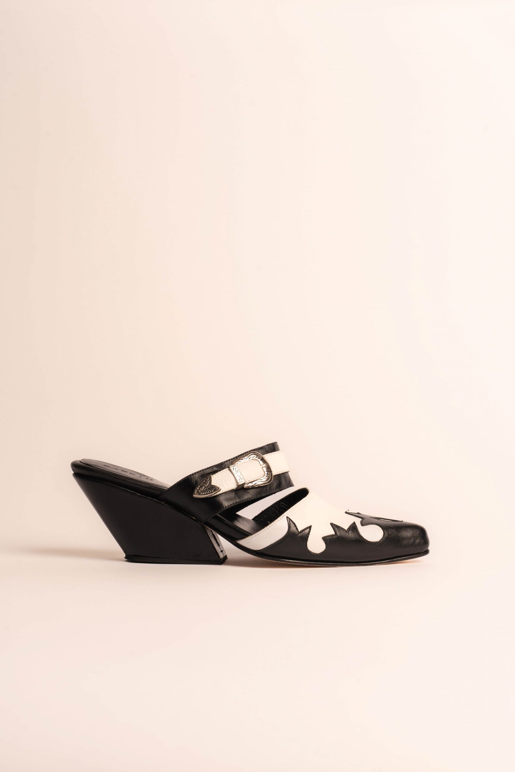mule Marília preto e branco